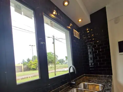 Depto Tipo Casa en Venta con 1 cocheras