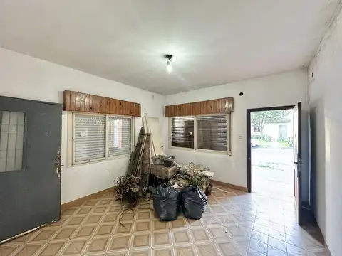 Casa 3 ambientes con 1 baño