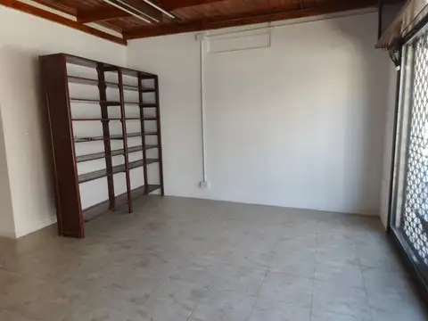 Local en Alquiler en Castelar Sur, $ 800.000