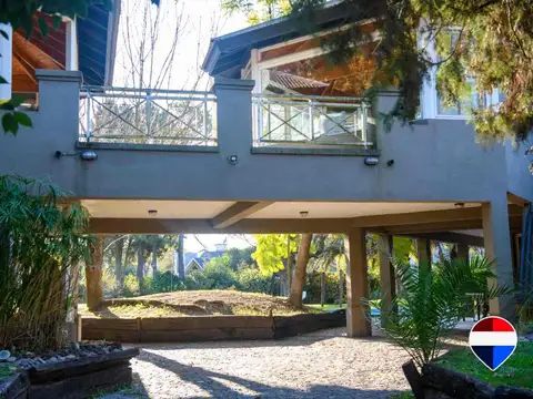 Casa 5 ambientes con 3 baños