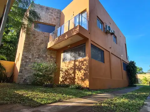 Casa en Venta en Paso de la Patria, USD 160.000