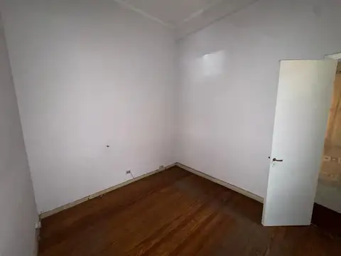 Casa de 4 ambientes en Venta en Caballito