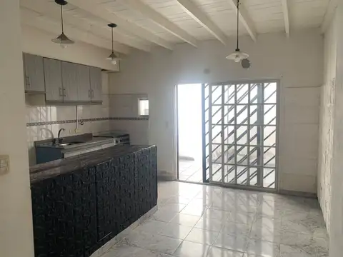 Depto Tipo Casa en Venta 27 años
