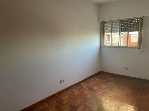 Rómulo Noya 879 , Piso 4