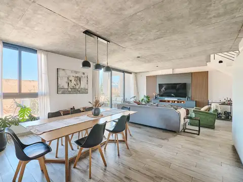 Venta departamento Dúplex 3 Habitaciones, 4 Ambientes con Terraza y Vista Abierta en Villa Ortuzar