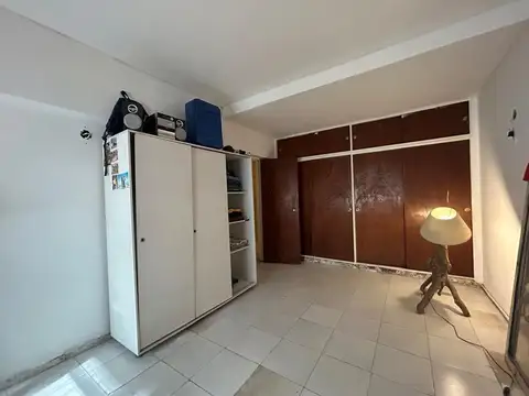 Departamento 6 ambientes con 2 baños
