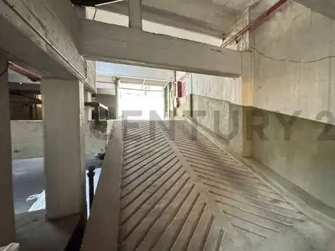 Ituzaingo 300, Piso 0