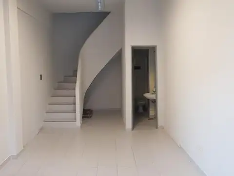 Local en Alquiler en Paternal, $ 850.000
