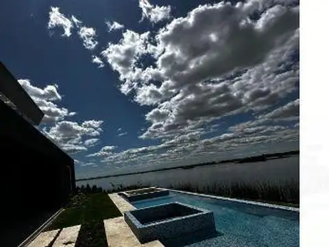 CASA VENTA MARINAS PUERTOS DEL LAGO NORDELTA 2 4 DORMITORIOS EN SUITE HORMIGON VISTO