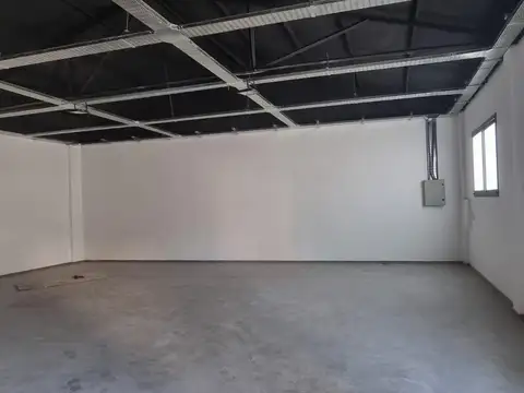 Galpon en Alquiler en Wilde, $ 1.800.000