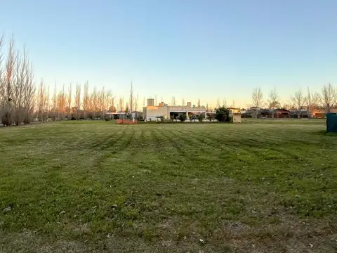 LA CAROLINA GOLF & COUNTRY