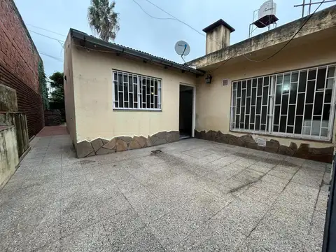 Casa en Alquiler en Bella Vista, $ 450.000