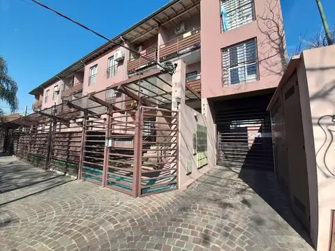 Cochera cubierta en subsuelo