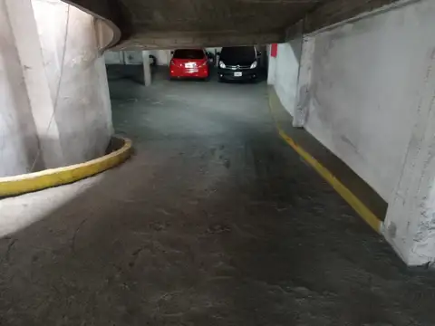 Cochera en Alquiler para coche mediano