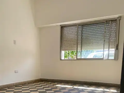 Depto Tipo Casa en Alquiler de 2 dormitorios