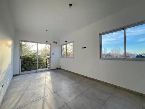 Alquiler,departamento 1º piso FTE. 2 AMB,