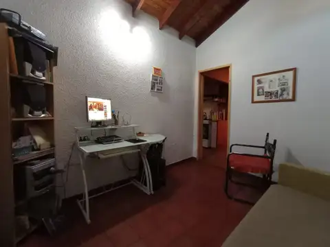 Depto Tipo Casa 4 ambientes con 2 baños