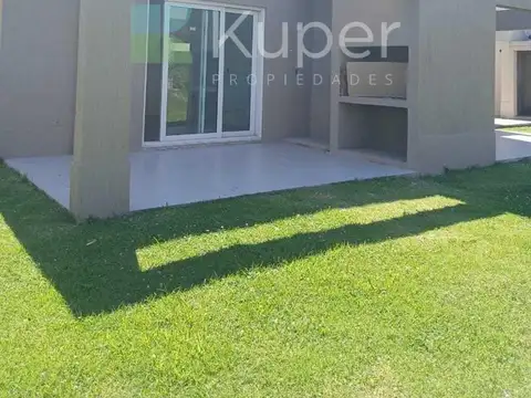 Duplex 2 dormitorios , Saravi Village .