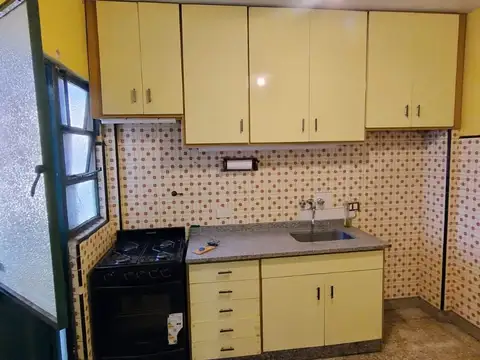 Departamento en Alquiler en Pompeya, $ 500.000