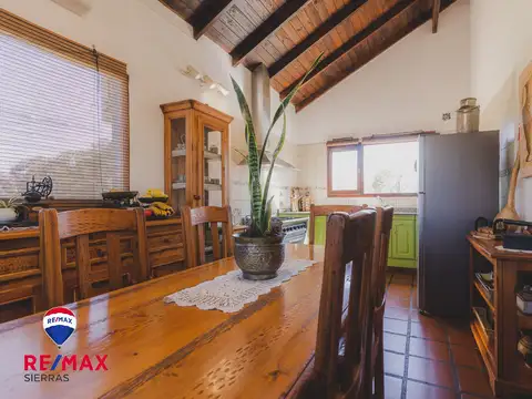 VENTA DOS CASAS DE CAMPO ZONA LA ELENA TANDIL