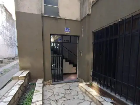 Oficina en Alquiler en Martin, $ 2.000.000