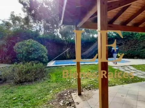 Casa en Venta con 4 cocheras