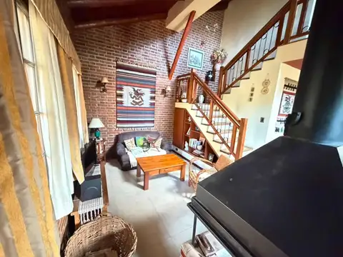 Casa en Venta con 5 cocheras