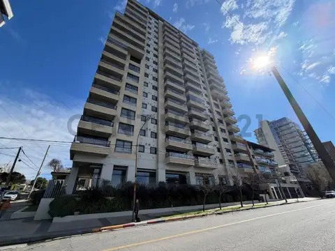 Alquiler Temporario Departamento 4 ambientes al frente con Balcon y Cochera