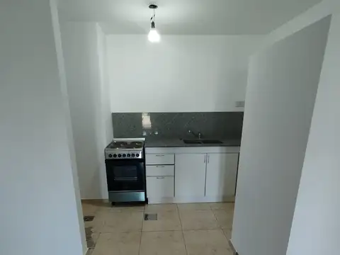 Departamento de tres ambientes  en alquiler en Liniers con balcon aterrazado