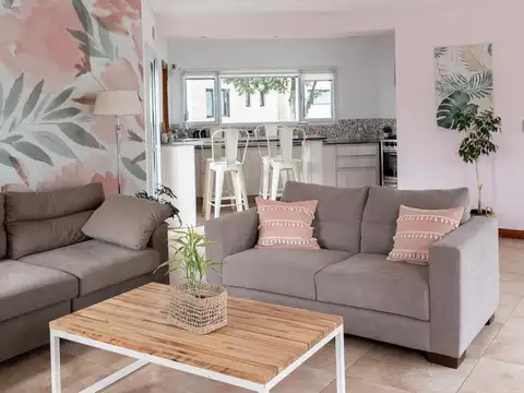 Casa en Venta en Santa Mónica, USD 520.000