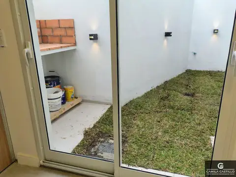 Depto Tipo Casa en Venta al Este