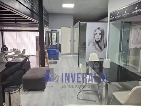 Oficina 4 ambientes con 1 baño