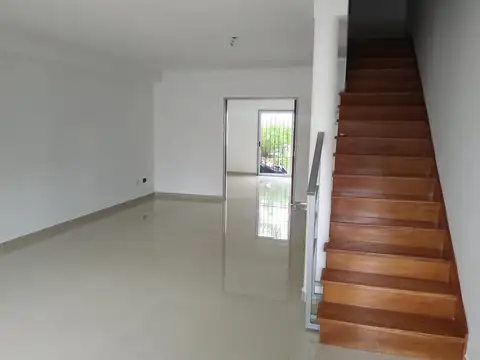 Casa en Alquiler de 3 dormitorios