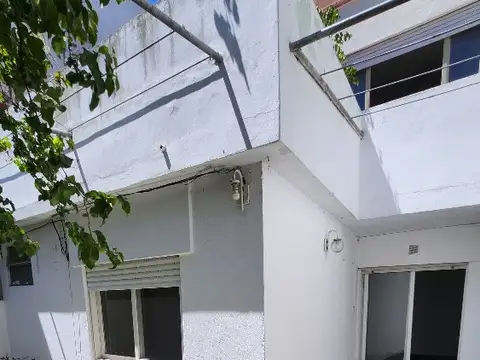 Tomás Justo Villegas 300