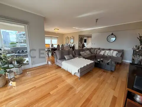 Departamento en Venta con 2 cocheras