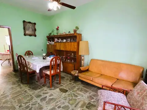 Casa 3 ambientes con 1 baño