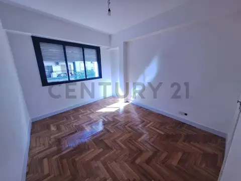 Venta Departamento 3 Ambientes + Dependencia Caballito Reciclado a Nuevo