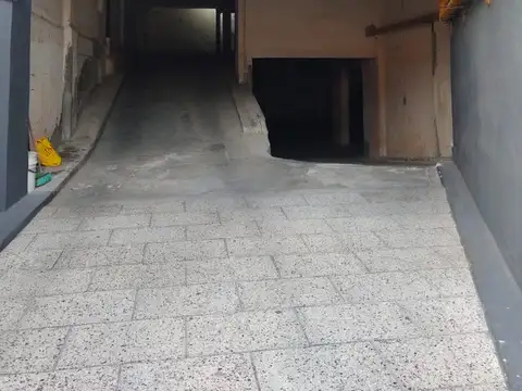 COCHERA CUBIERTA - EDIFICIO TORRES MENSAJERIAS