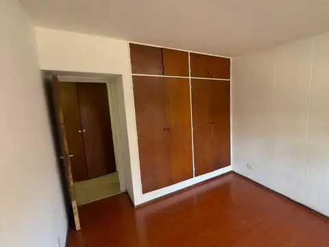 Departamento en Alquiler en Alberdi, $ 650.000