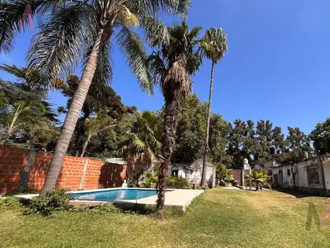 Quinta  en venta con piscina parque- Moreno