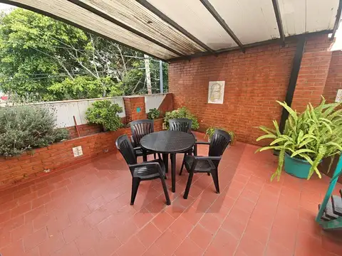 VENTA PH 4 AMBIENTES CON PATIOS Y GRAN TERRAZA  PRIMER PISO POR ESCALERA - VILLA SANTA RITA
