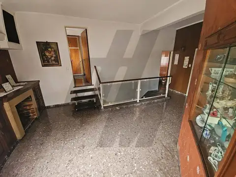 Depto Tipo Casa en Venta de 4 ambientes