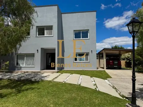 Casa en Alquiler en San Sebastian, USD 2.000