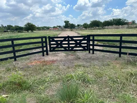 VENTA TERRENO AL INGRESO DE JAUREGUI