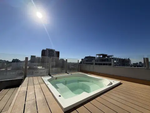 MONROE 4800, Piso 8