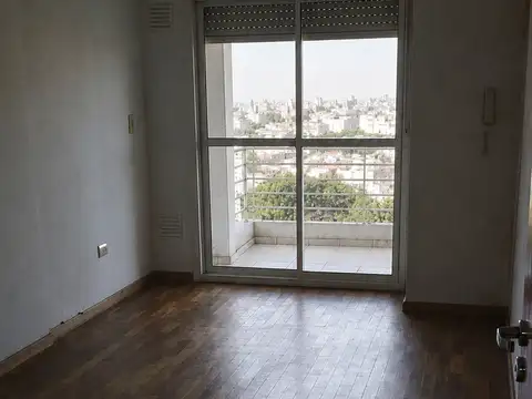Paraguay 2400, Piso 2