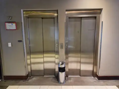 Oficina en Venta con 1 cochera