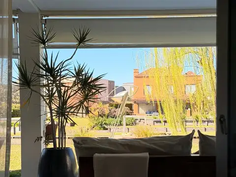 Casa en Alquiler de 4 dormitorios