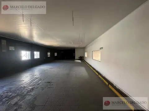 Galpon en Alquiler 30  mts Frente