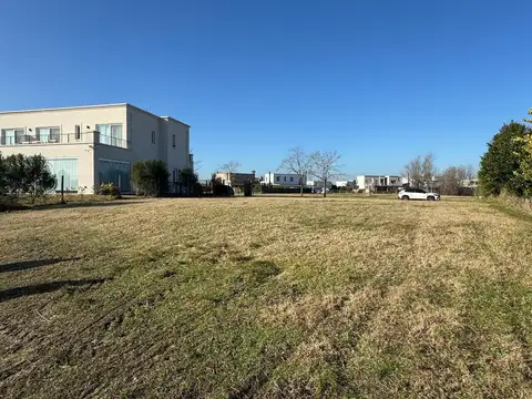 Terreno en Venta en El Cantón - Barrio Golf, USD 155.000